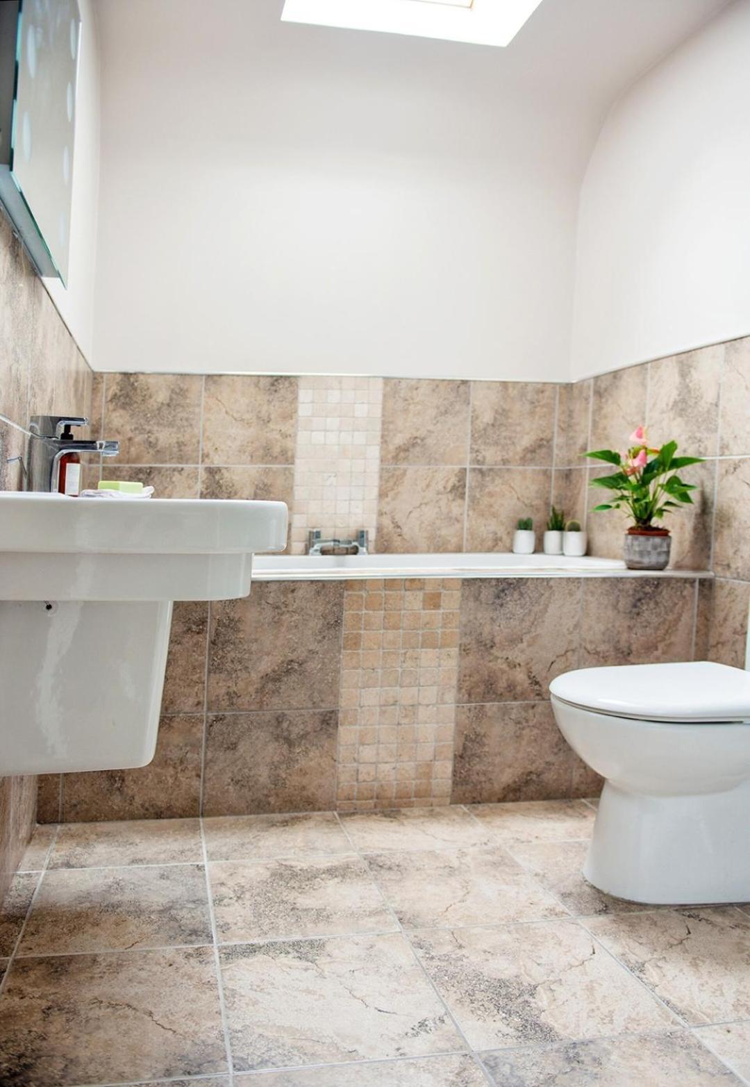 Charming 2 Bedroom Flat In The Heart Of Kirriemuir Buitenkant foto