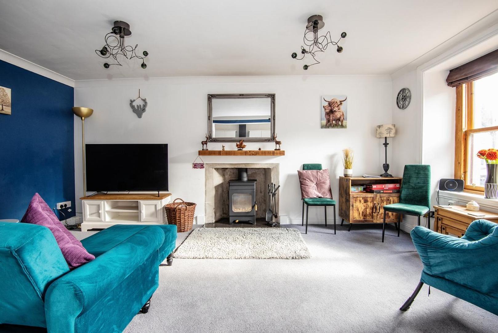Charming 2 Bedroom Flat In The Heart Of Kirriemuir Buitenkant foto